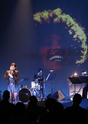 Shoshana Bean performs in Upright Cabaret's American Icon Series Photo