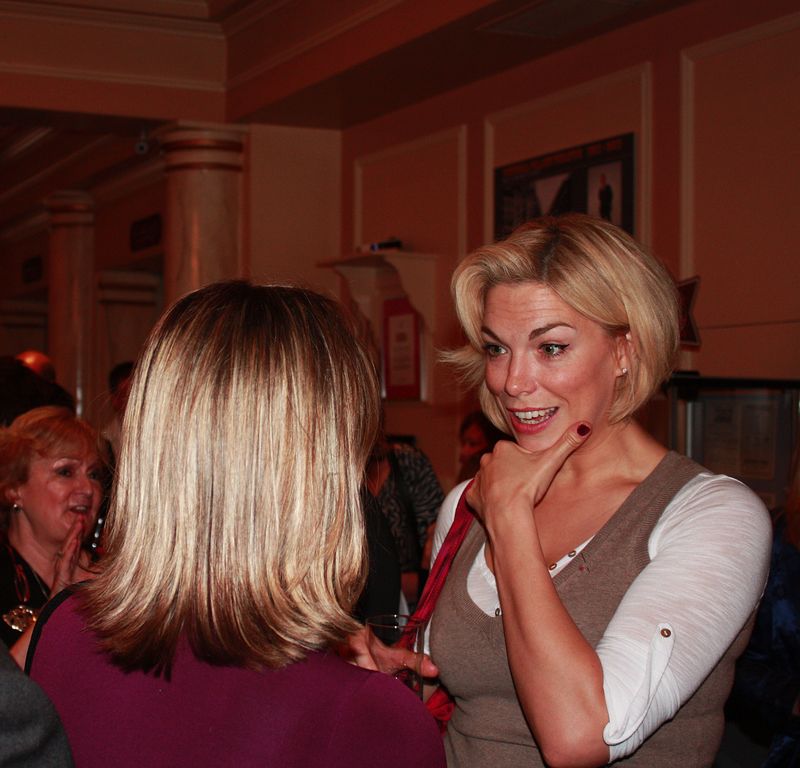 Photo Coverage: The Victoria Palace Theatre's 100th Birthday Party! — photo 1 of 6