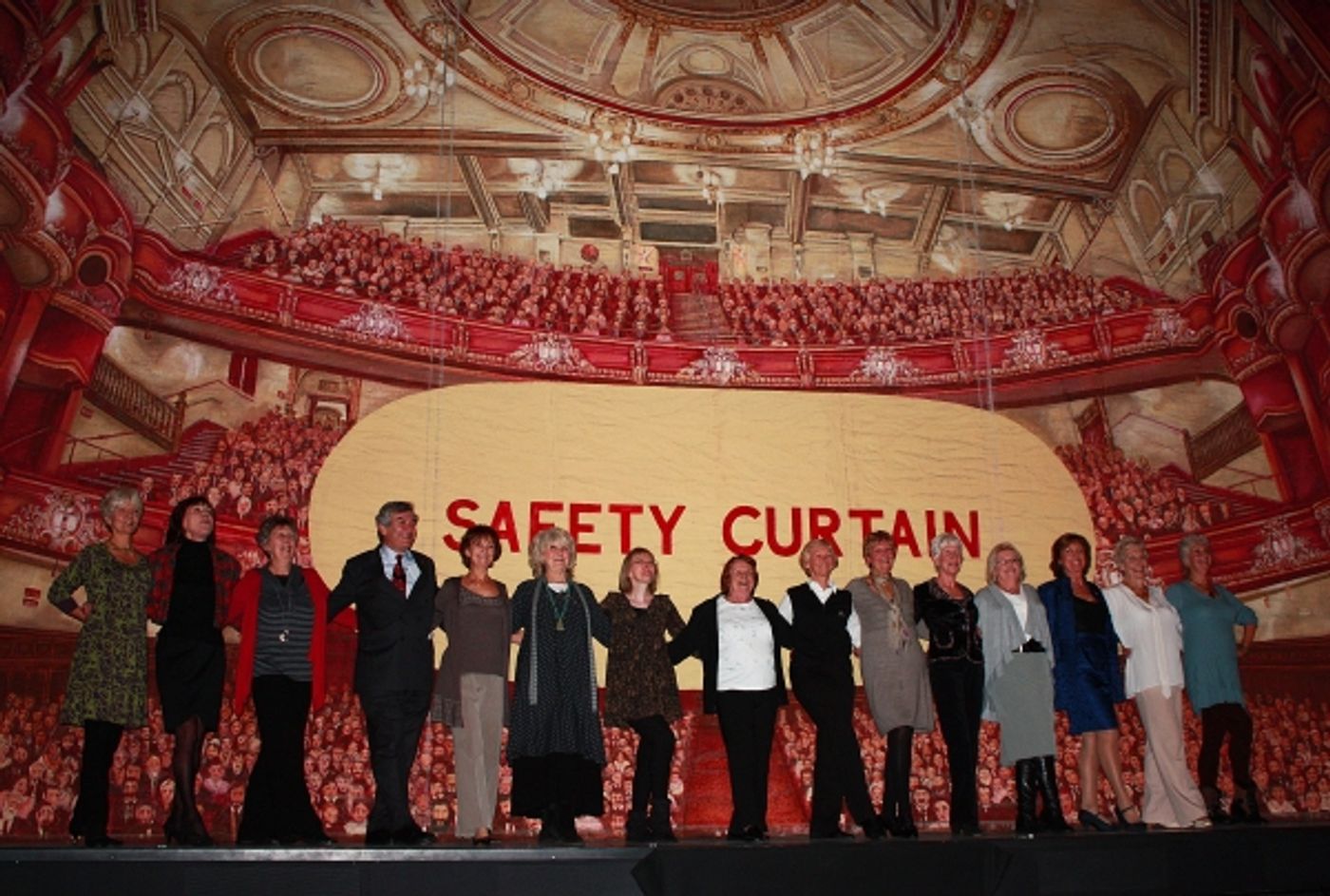 Photo Coverage: The Victoria Palace Theatre's 100th Birthday Party!  Image