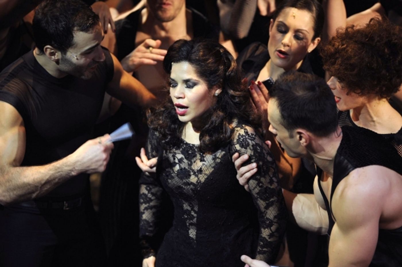 Photo Flash: First Look at America Ferrera in CHICAGO!  Image