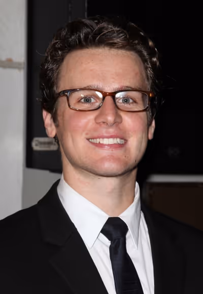 Jonathan Groff  Photo