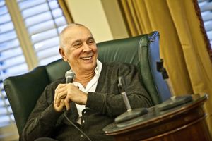 Frank Langella Photo