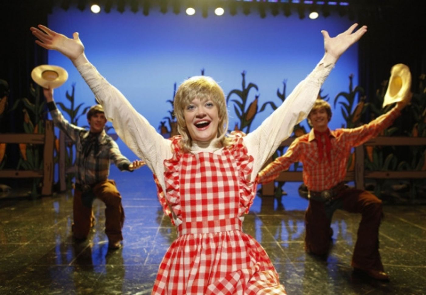 Photo Flash: Photos From GLEE's 'Mash-Off' Episode  Image
