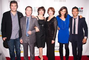 Craig Bierko, Richard Thomas, Beth Leavel, Harriet Harris, Polly Draper, and Mark Consuelos @ BroadwayWorld Craig Bierko, Richard Thomas, Beth Leavel, Harriet Harris, Polly Draper, and Mark Con Photo