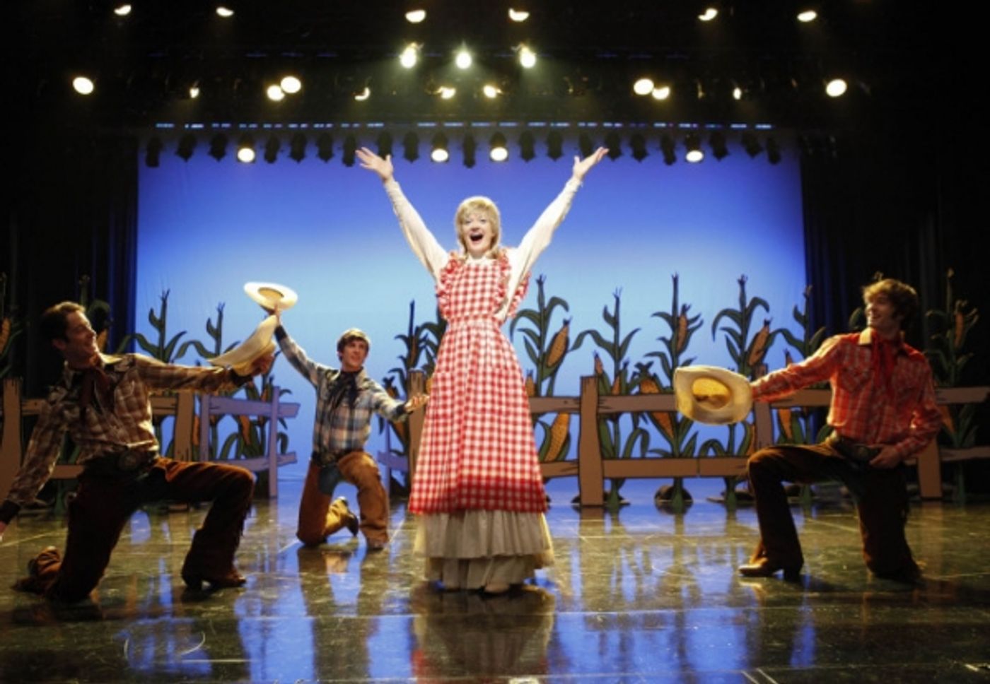 Photos and Audio: Tonight on GLEE- Adele, Lady Gaga, and More!  Image