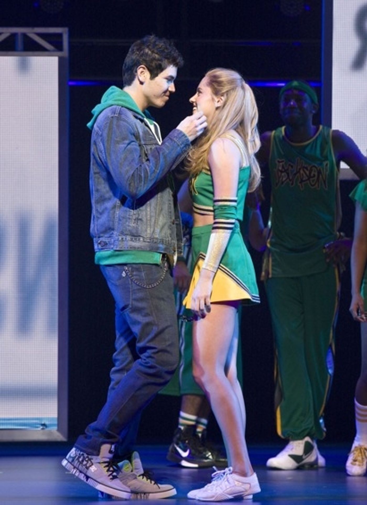 Photo Flash: Complete Look at BRING IT ON: The Musical On Tour - Now in Los Angeles!  Image