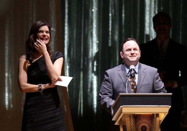 Betsy Brandt, Jason Alexander 
 Photo