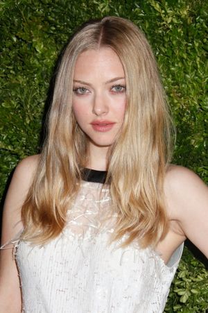 Amanda Seyfried @ BroadwayWorld Amanda Seyfried Photo
