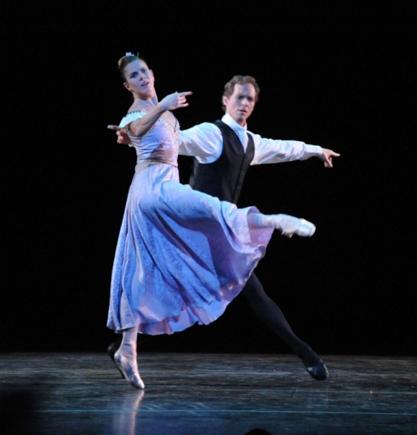 Photo Flash: Chita Rivera, Bebe Neuwirth & More at Career Transition For Dancers’ 26th Anniversary Halloween Jubilee  Image