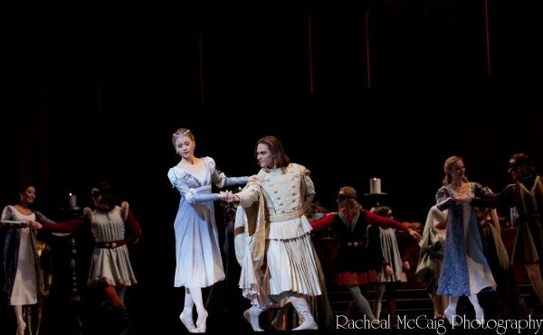 Elena Lobsanova and Patrick Lavoie Photo