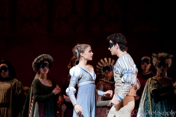 Elena Lobsanova and Guillaume Cote Photo