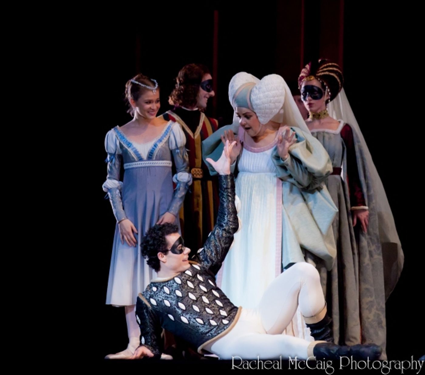 Photo Coverage: Inside the National Ballet's Romeo and Juliet  Image