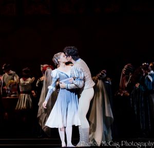 Elena Lobsanova and Guillaume Cote @ BroadwayWorld Elena Lobsanova and Guillaume Cote Photo