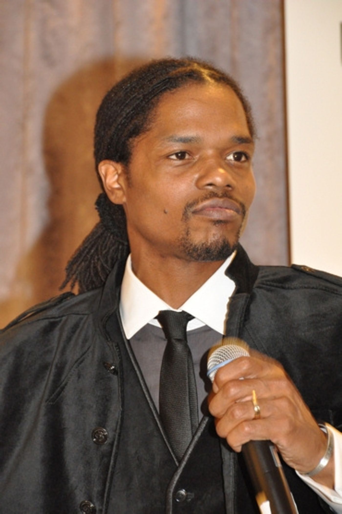 Photo Coverage: Midtown Men, Martha Wash, PRISCILLA Perform at  Bloomingdale's Holiday Window Unveiling  Image