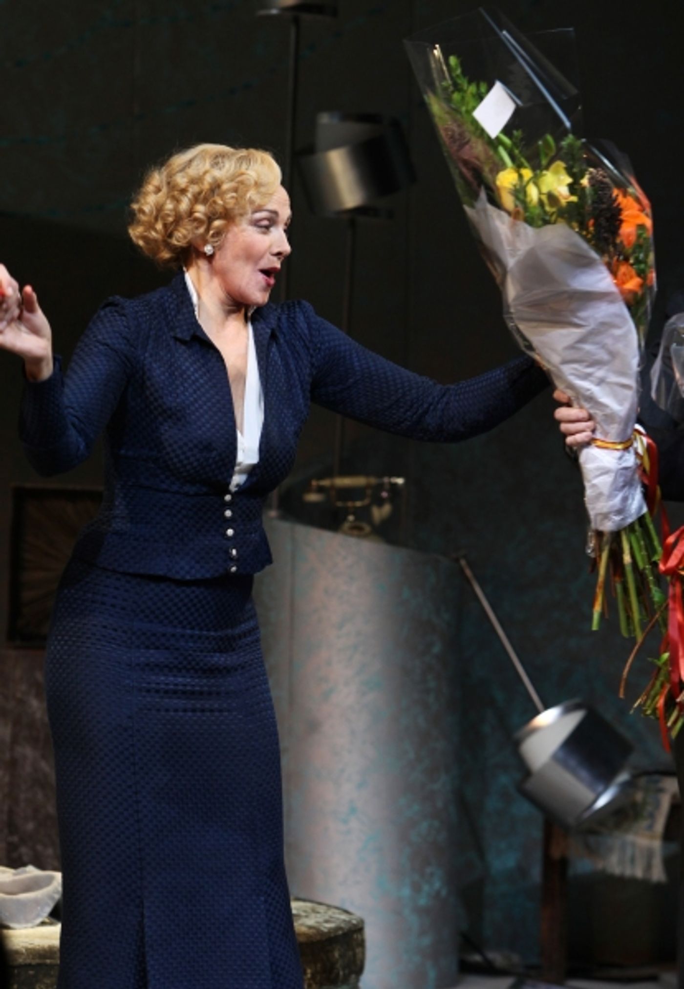 Photo Coverage: PRIVATE LIVES Broadway Opening Night Curtain Call!  Image