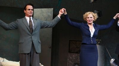 Paul Gross & Kim Cattrall  Photo