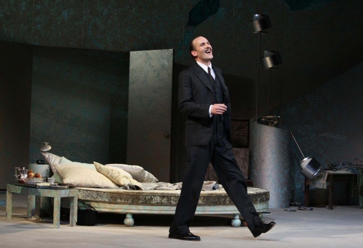 Photo Coverage: PRIVATE LIVES Broadway Opening Night Curtain Call!  Image