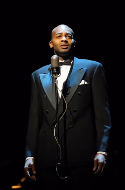 Brandon Victor Dixon Photo