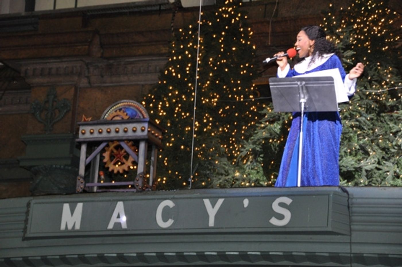 Photo Flash: Whoopi Goldberg and SISTER ACT Unveil Macy's 2011 Windows  Image