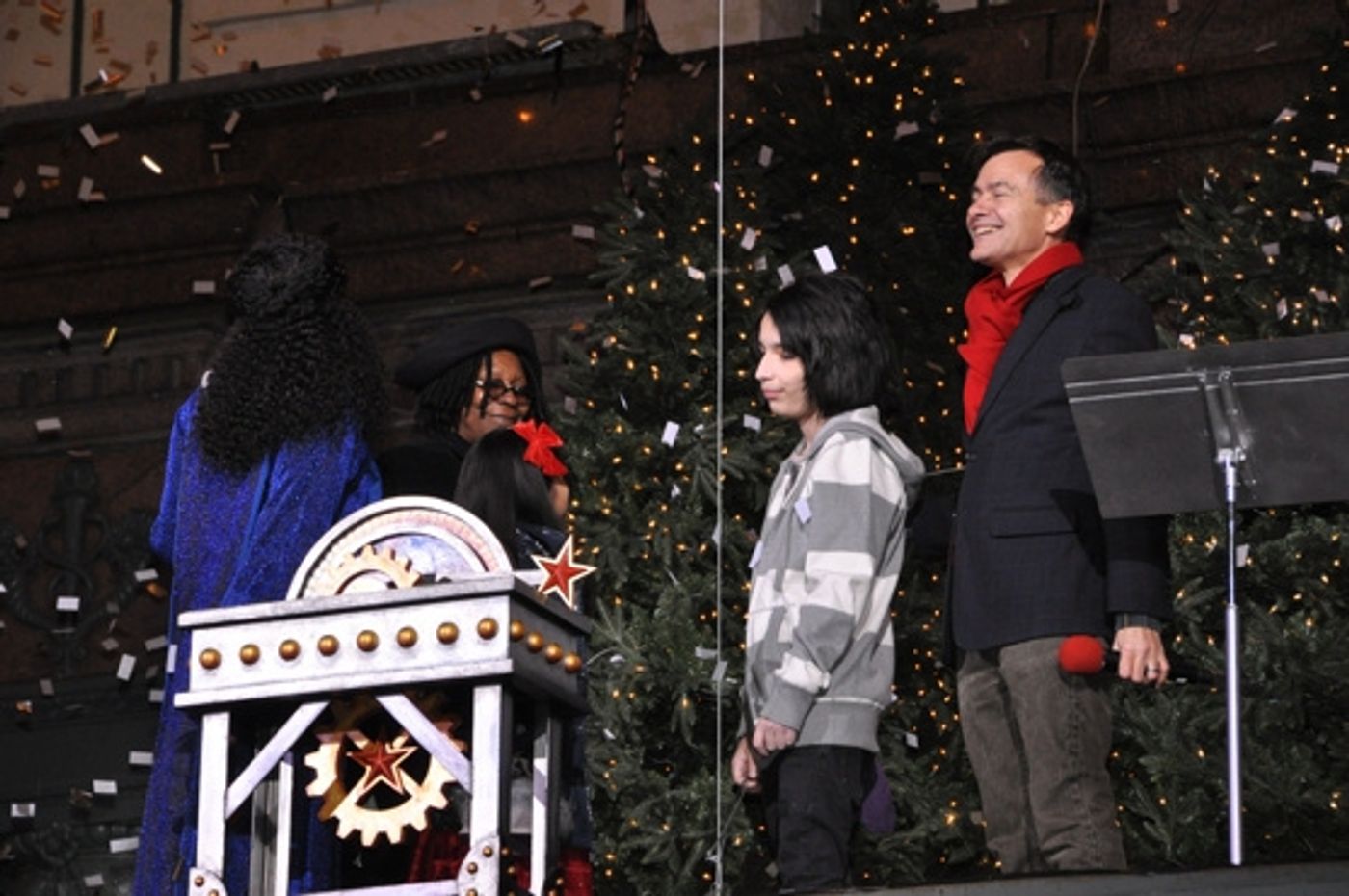 Photo Flash: Whoopi Goldberg and SISTER ACT Unveil Macy's 2011 Windows  Image