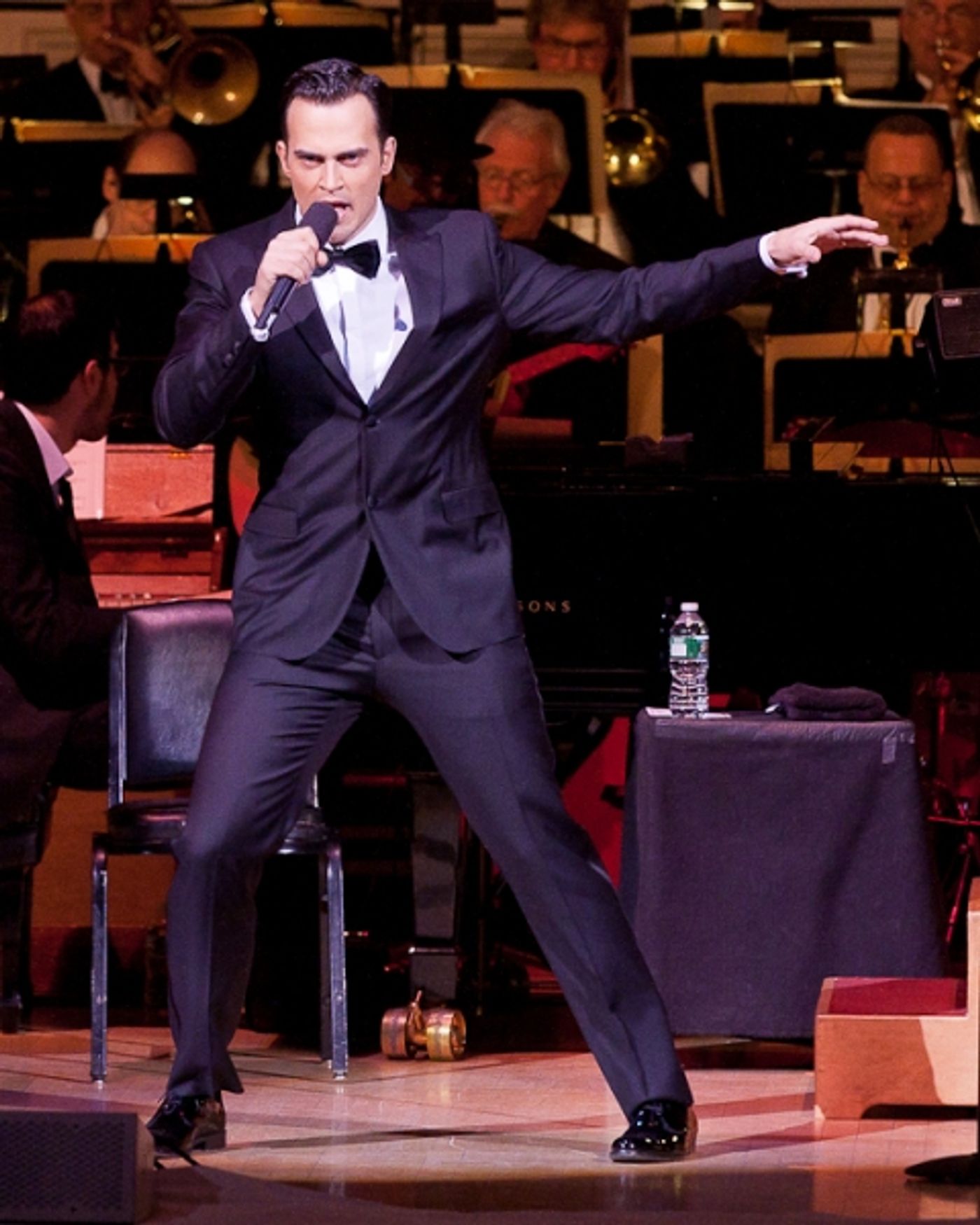 Photo Coverage: Cheyenne Jackson Performs at Carnegie Hall  Image