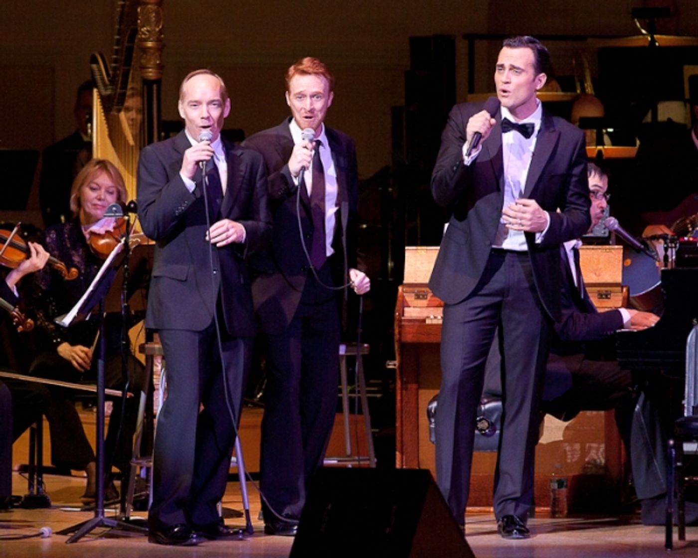 Photo Coverage: Cheyenne Jackson Performs at Carnegie Hall  Image