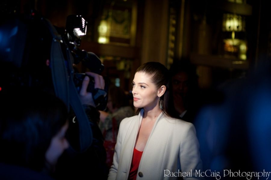 Photo Coverage: Breaking Dawn in Toronto - Red Carpet with Bite Image