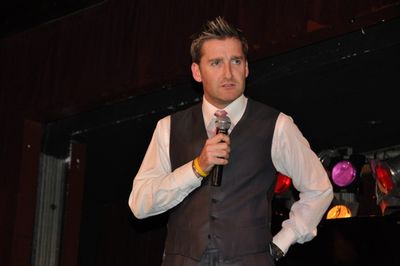 Paul Byrom Photo
