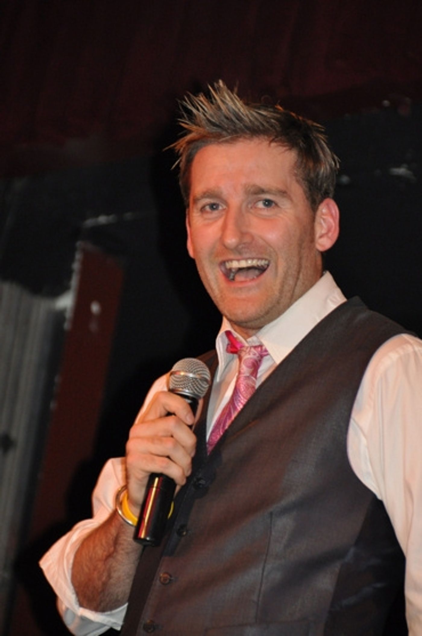 Photo Flash: Paul Byrom Plays B.B. Kings  Image