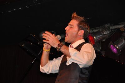 Paul Byrom Photo