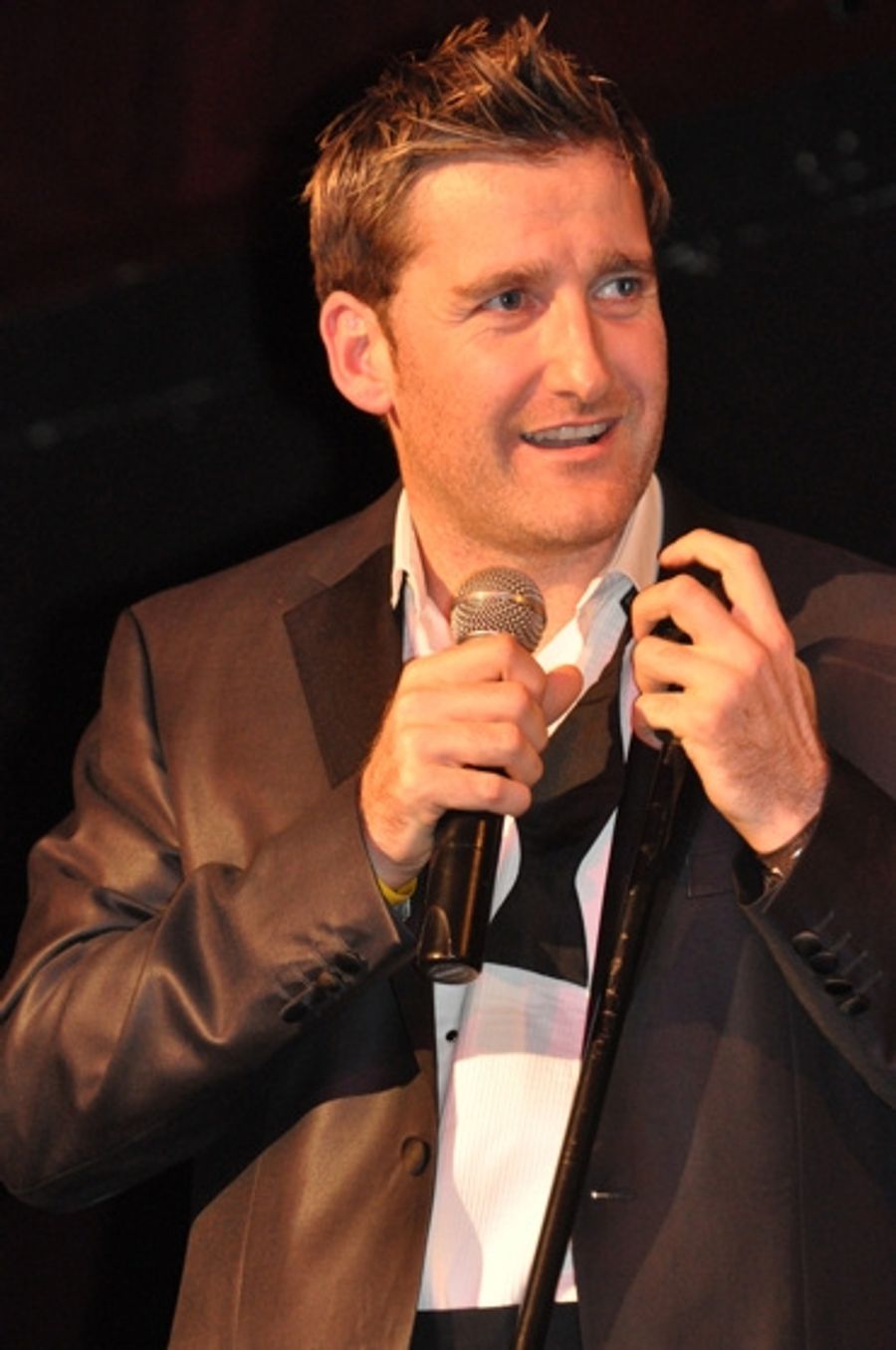 Photo Flash: Paul Byrom Plays B.B. Kings Image