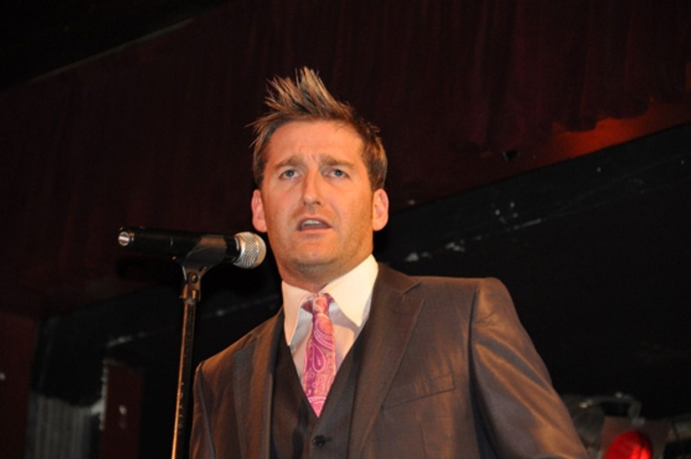 Photo Flash: Paul Byrom Plays B.B. Kings  Image