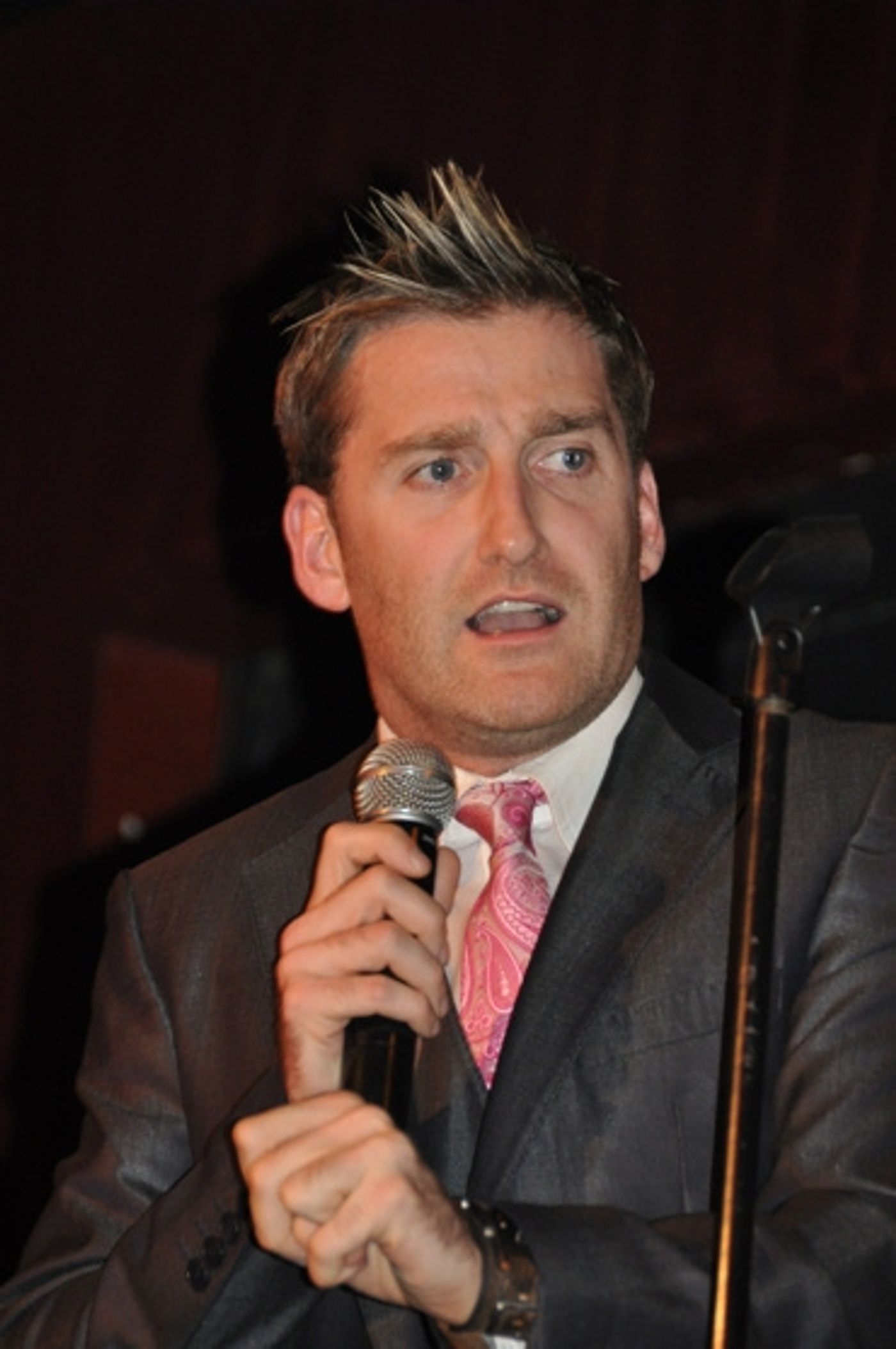 Photo Flash: Paul Byrom Plays B.B. Kings  Image