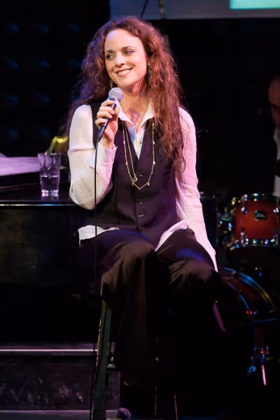 Melissa Errico Photo