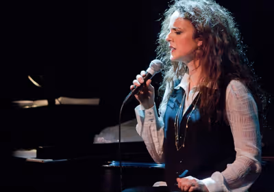 Melissa Errico Photo