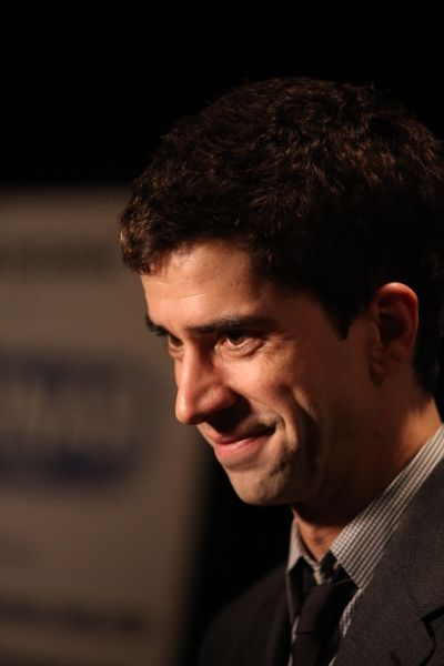 Hamish Linklater  Photo