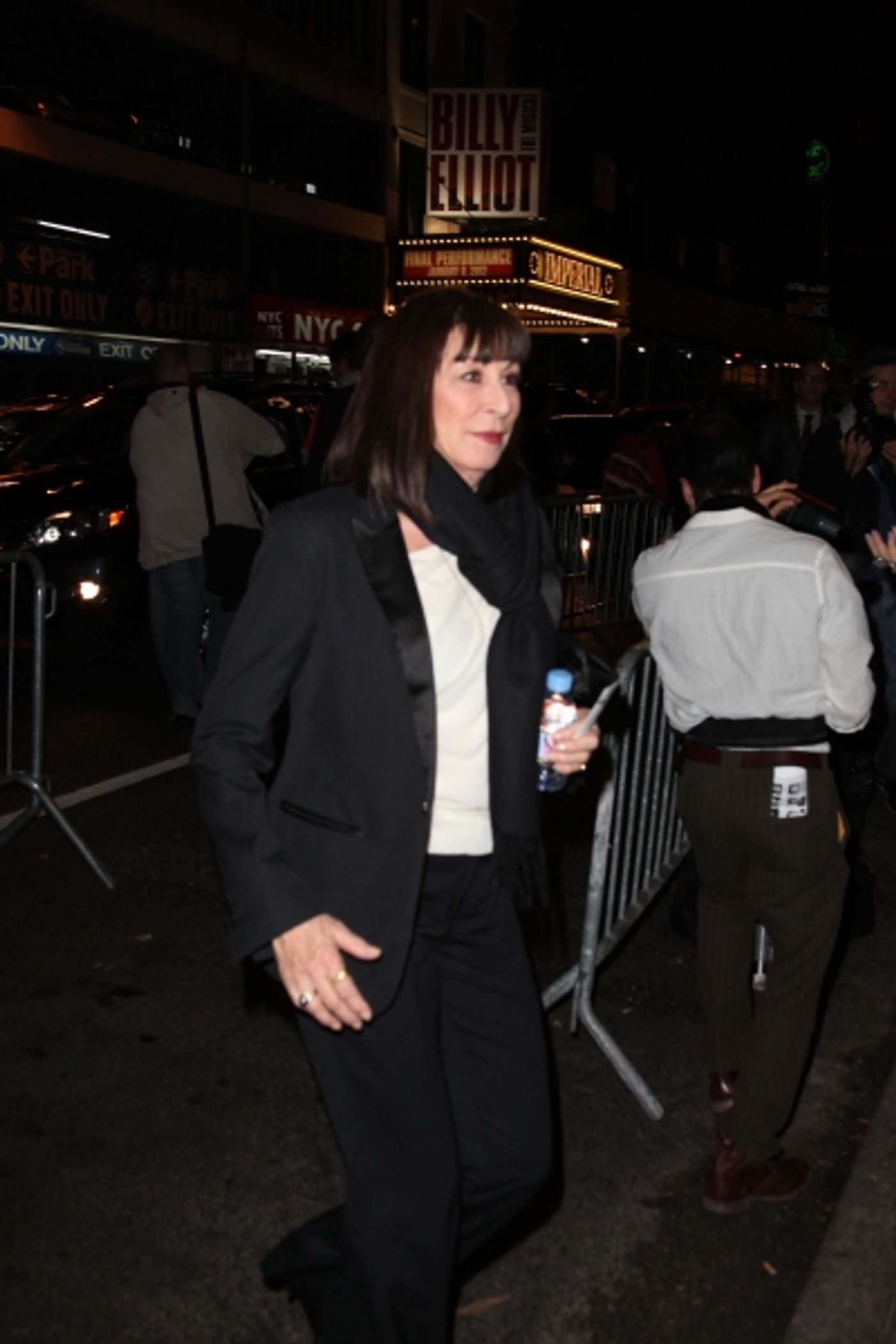 Photo Coverage: SEMINAR Starry Opening Night Theatre Arrivals  Image
