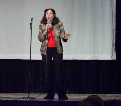 Rabbi/Cantor Jill Hausman Photo