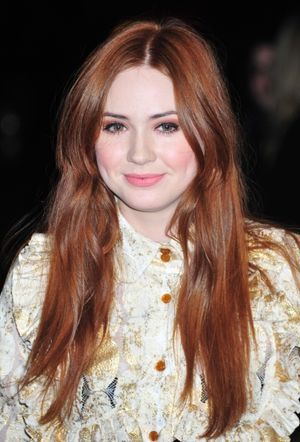 Karen Gillan @ BroadwayWorld Karen Gillan Photo