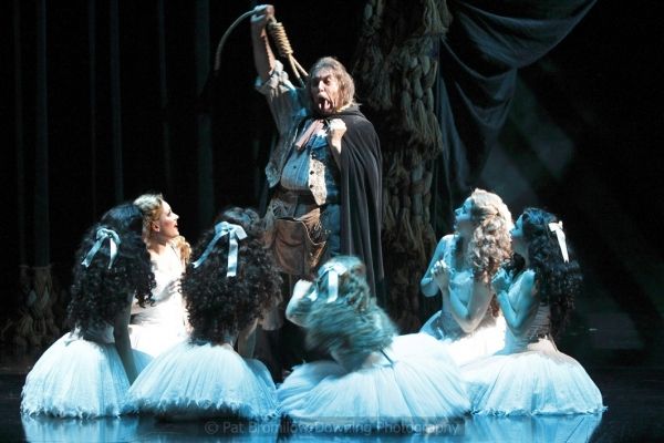 Photo Flash: THE PHANTOM OF THE OPERA Opens in South Africa — photo 4 of 19