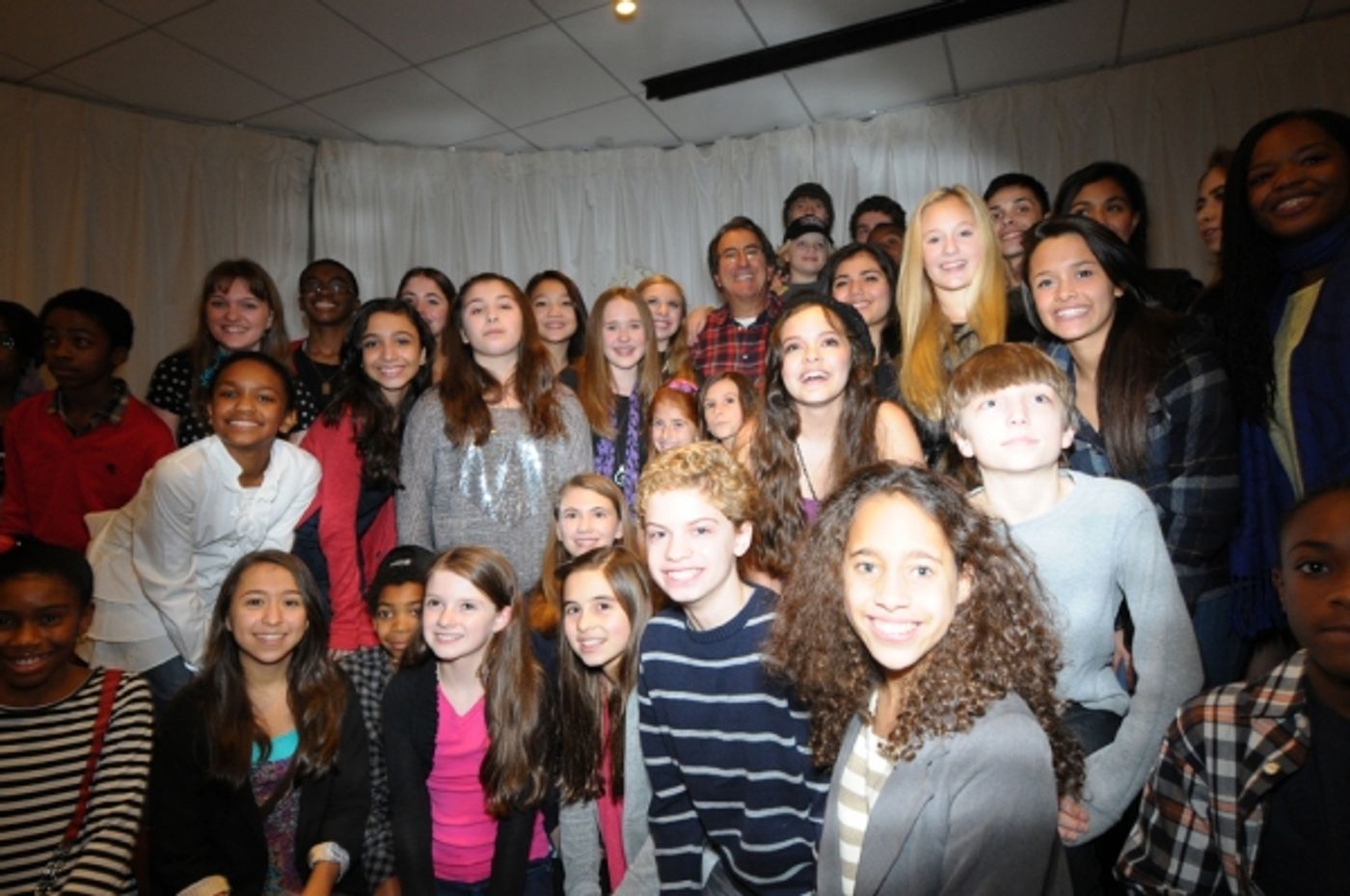 Photo Flash: Kenny Ortega Visits Broadway Kids Care  Image