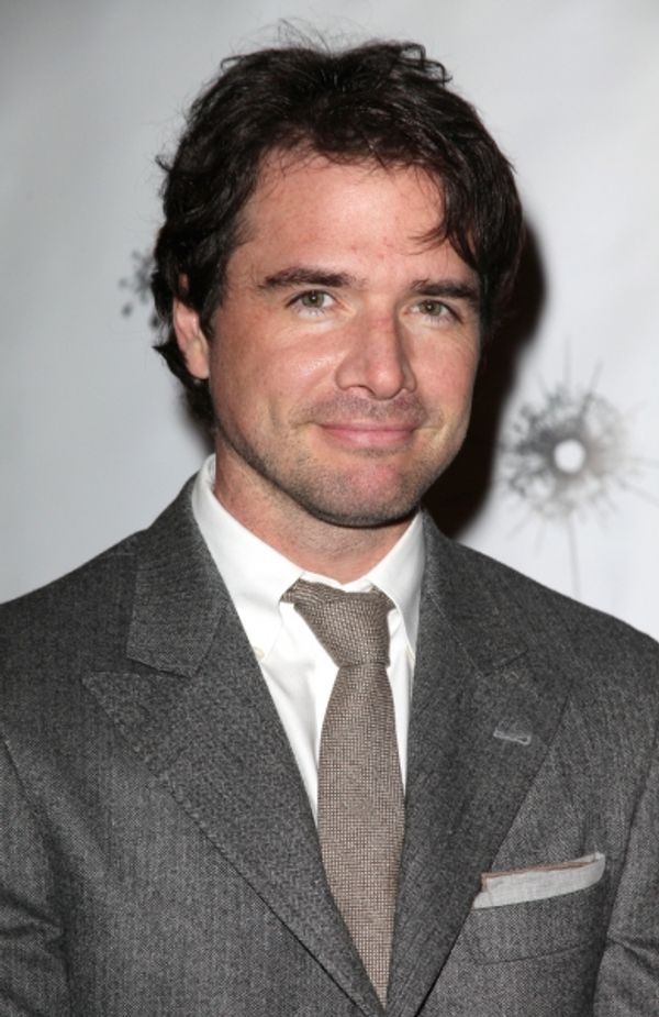 Matthew Settle  Photo