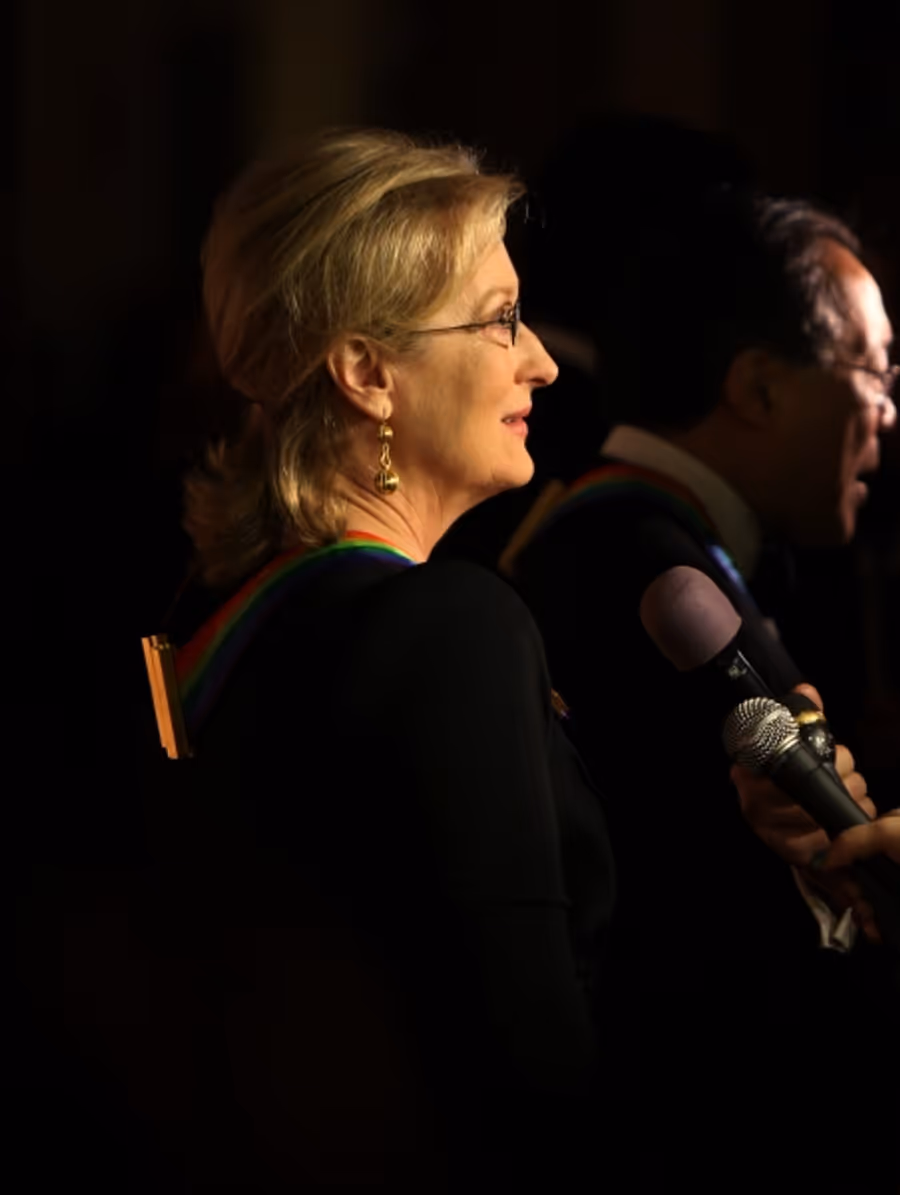 Photo Coverage: Meryl Streep, Barbara Cook & More at the Kennedy Center Honors - The Red Carpet! Image