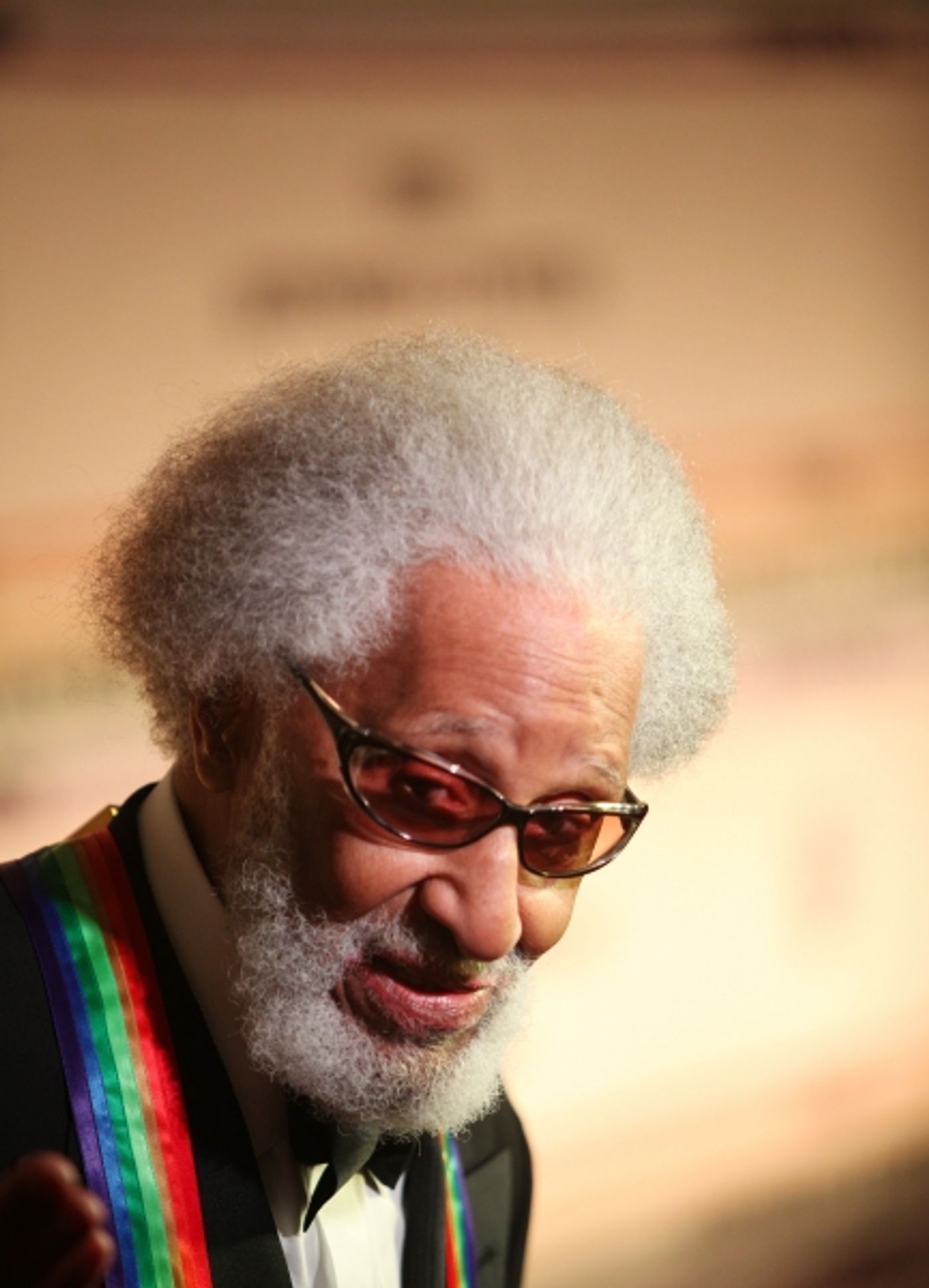 Photo Coverage: Meryl Streep, Barbara Cook & More at the Kennedy Center Honors - The Red Carpet!  Image