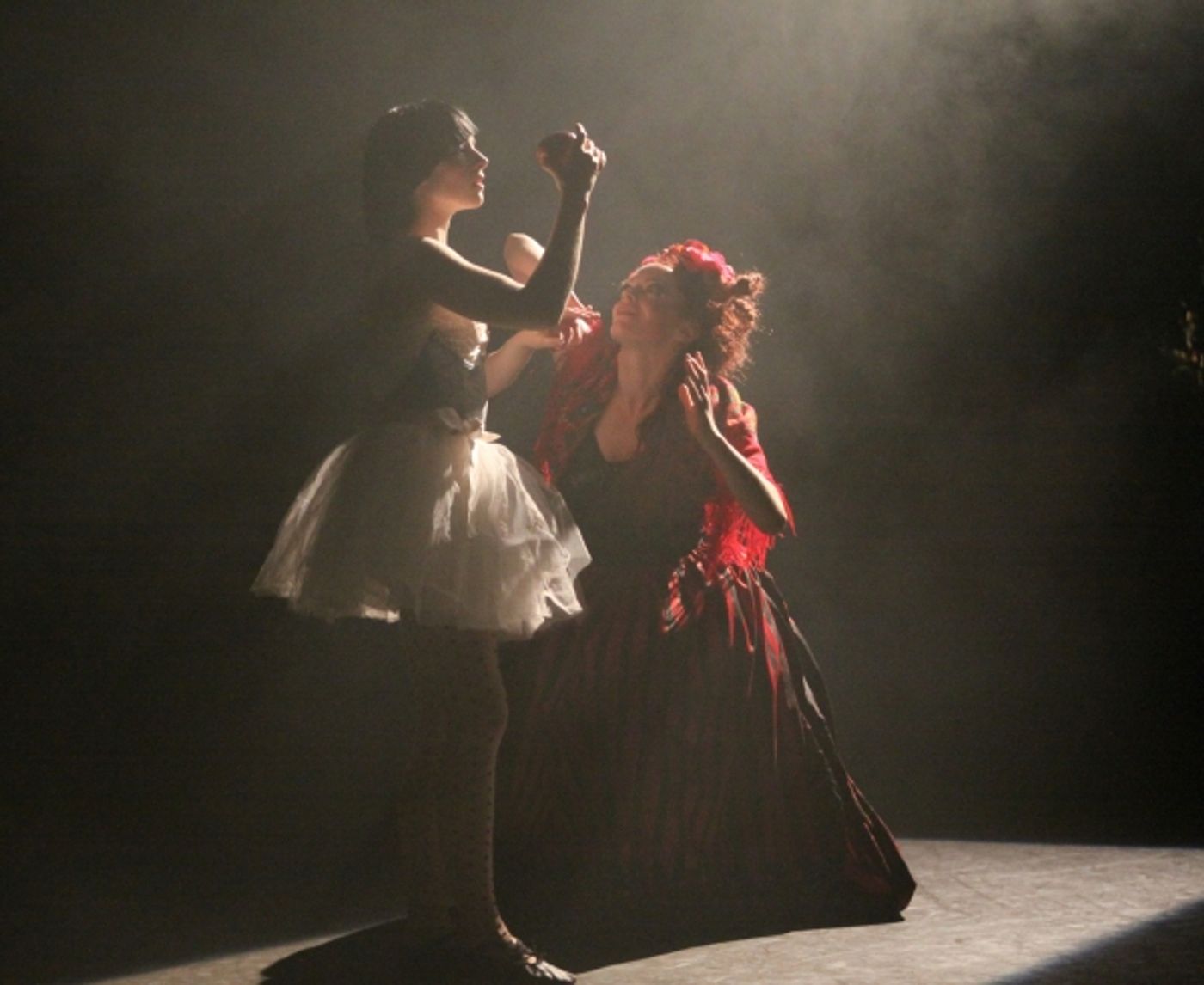 Photo Flash: Company XIV's SNOW WHITE Photo Flash: Company XIV's SNOW WHITE Image