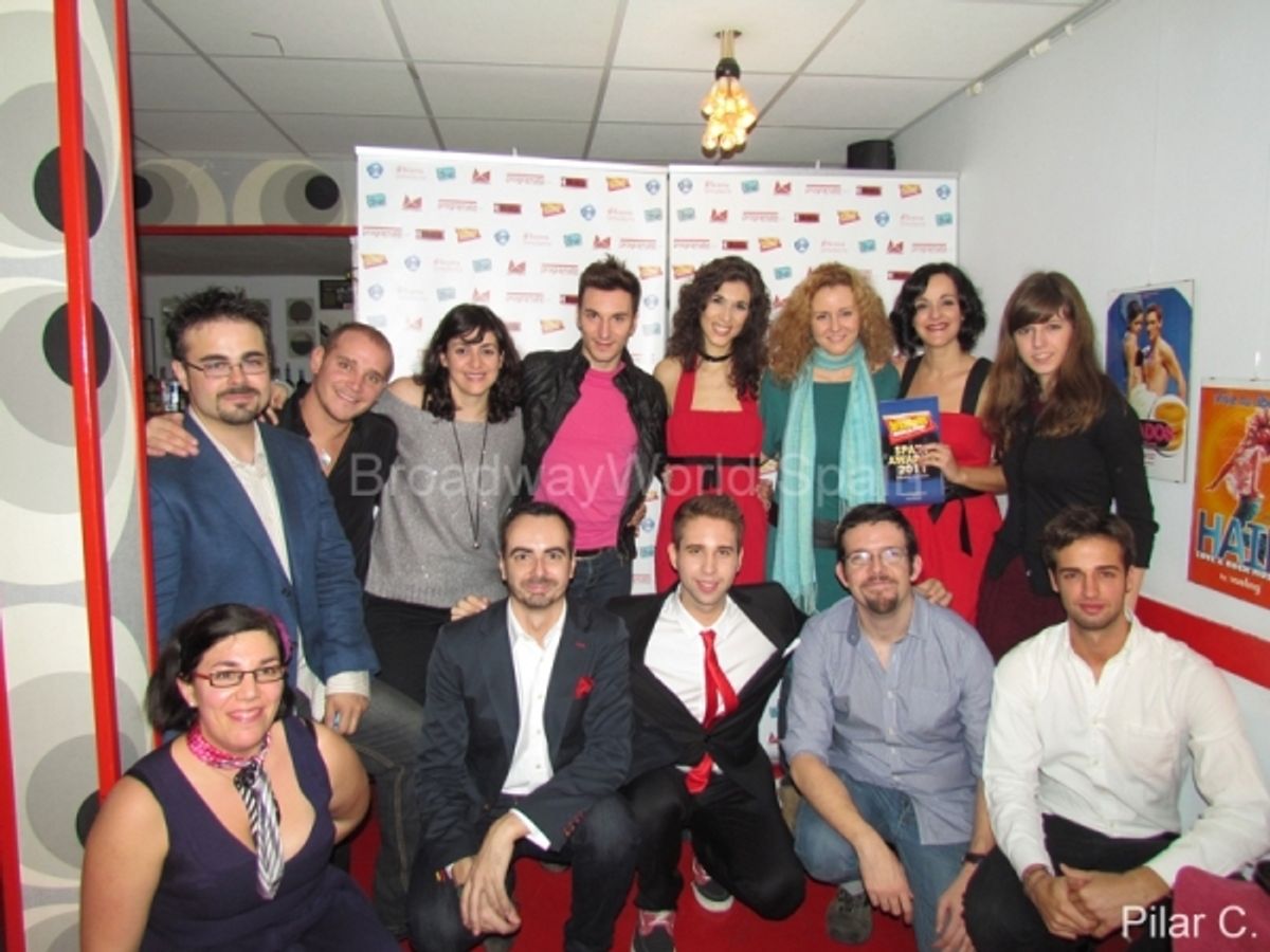 (arriba) Jose Luis Sixto, Gonzalo Lisiardi, Sara Perez, Juan Mateos, Laura Pelaez, Julia Moller, Fanni Alcazar y Alba Alonso. (Abajo) Begona Olabarria, Angel Rubio, Javier Fernandez, Juanjo Gonzalez y Sergio Sansegundo at 