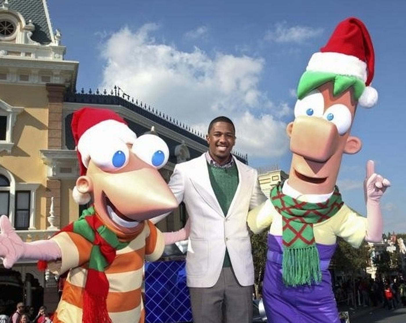 Photo Flash: First Look - Nick Cannon Hosts Disney's CHRISTMAS DAY PARADE, 12/25  Image