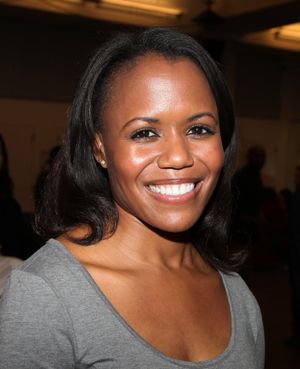 Nikki Renee Daniels  Photo