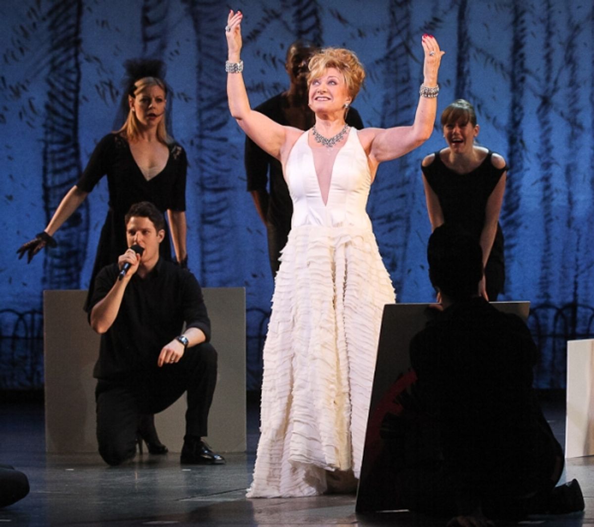 Elaine Paige and the cast of FOLLIES at 