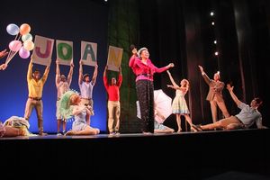 Leslie Uggams and the ANYTHING GOES Presentation @ BroadwayWorld Leslie Uggams and the ANYTHING GOES Presentation Photo